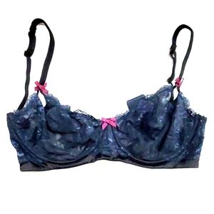 Heidi Klum intimates lace bra